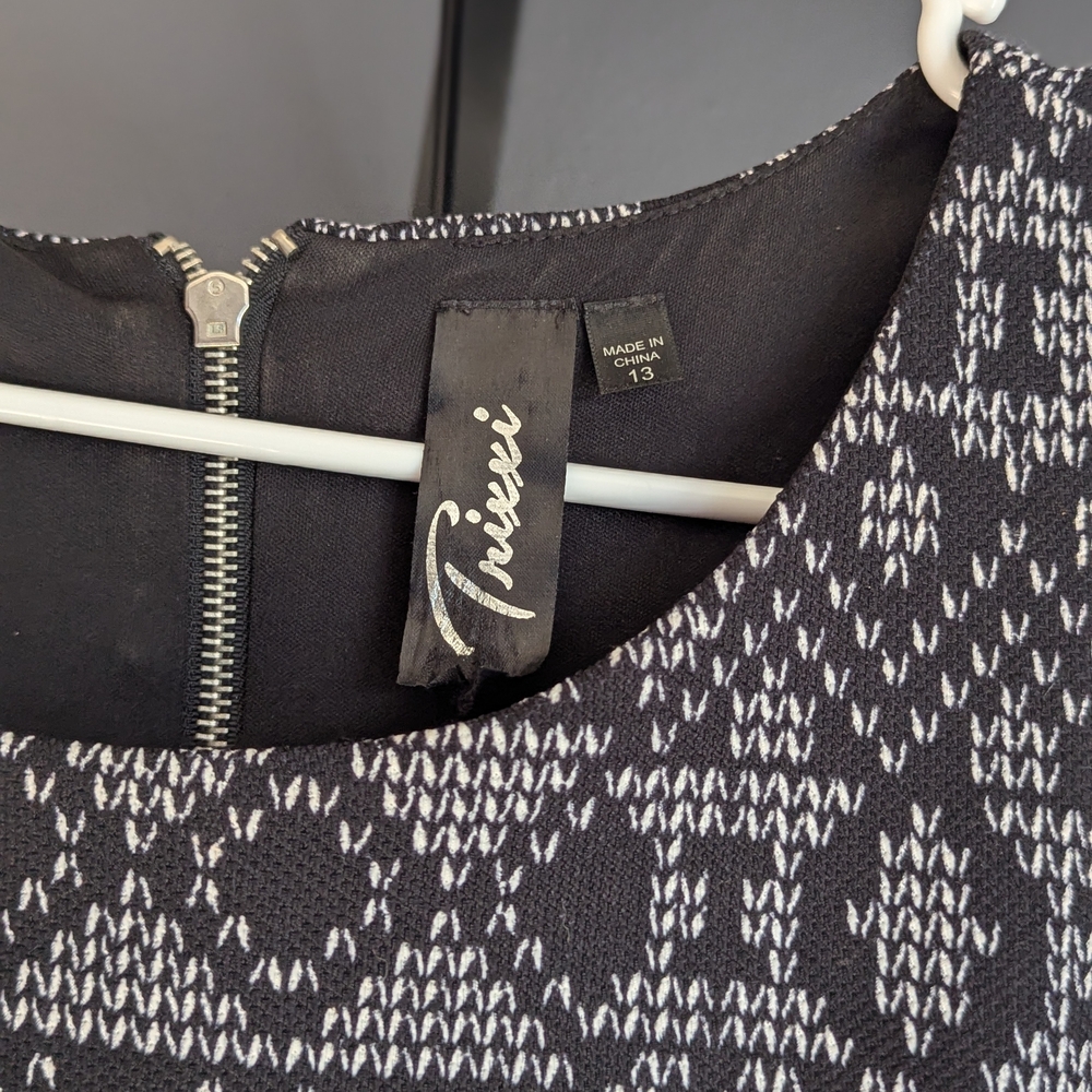 Trixxi Black and White Patterned Midi Dress - Picture 3 of 3